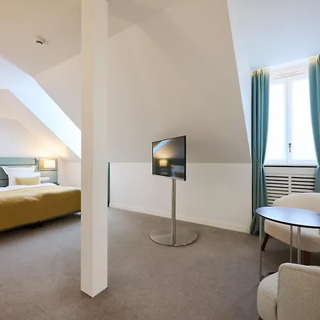 Hotel Chateau Hochberg & Restaurant By Lalique 4*